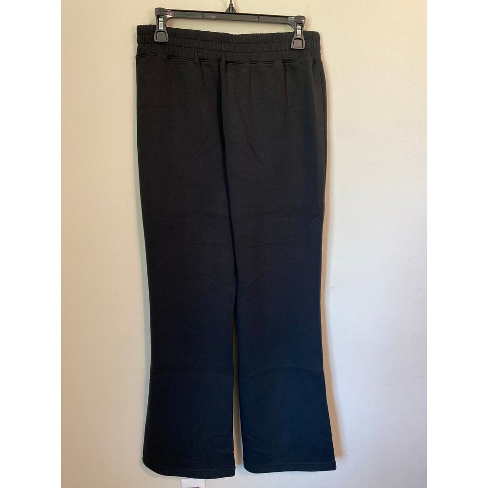 New SPANX AirEssentials Brushed Flare-Leg Pants, Black Size Medium - Picture 4 of 4